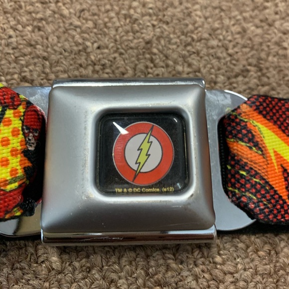 The Flash DC Comics Buckle-Down Seatbelt Belt - Picture 2 of 3